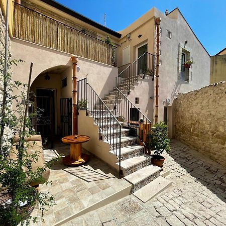 Bed and Breakfast Cuturissi Hospitality & Wellnees Ragusa Exterior foto